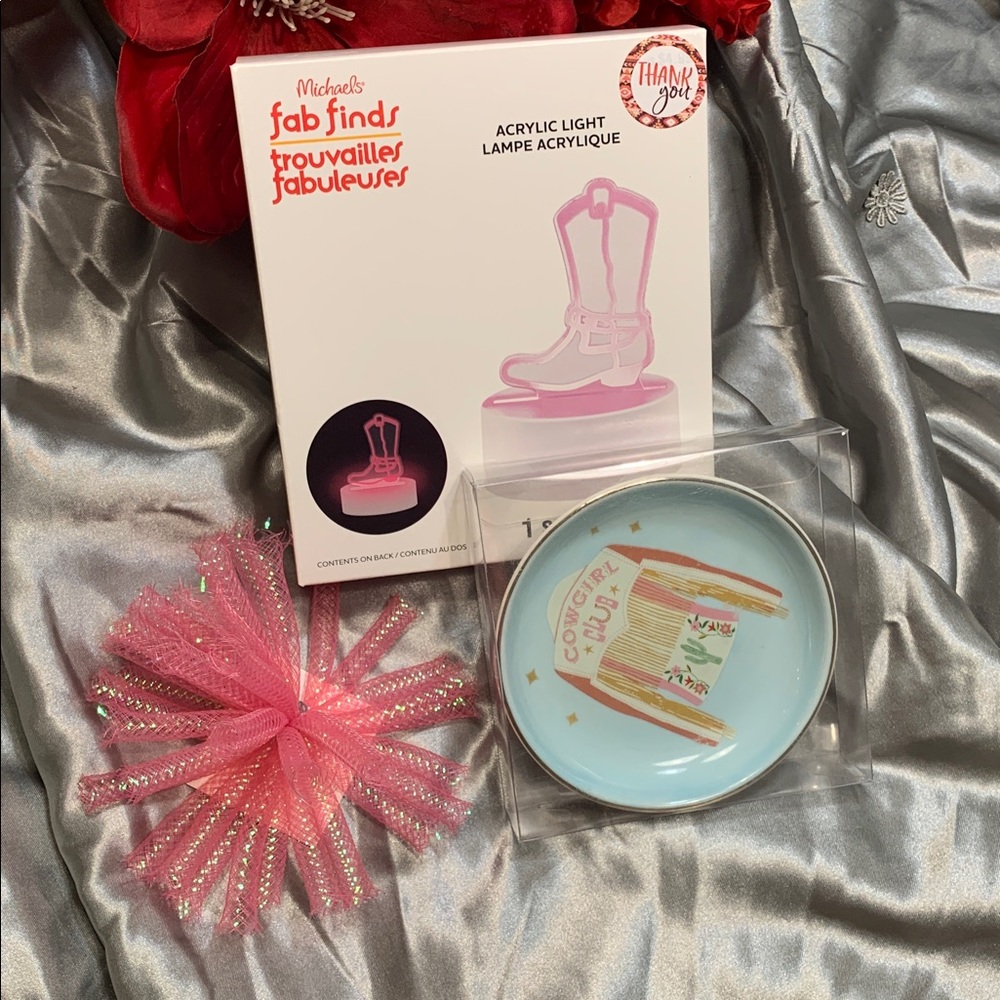🌹Fab Finds Pink Acrylic Cowboy Boot Light & Jewelry Tray Cowgirl Club •
